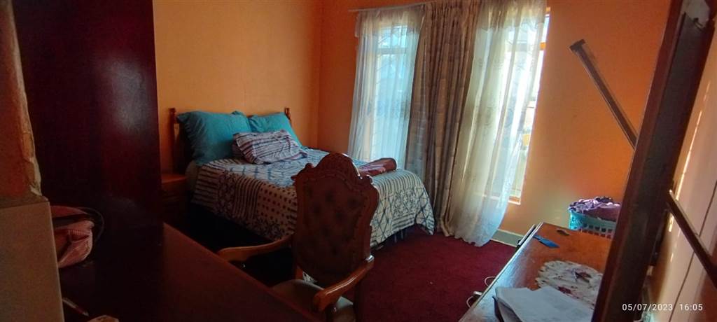 2 Bed House in West Turffontein photo number 17