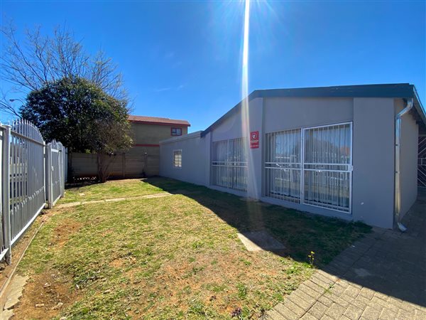 3 Bedroom House 3 Bedroom House