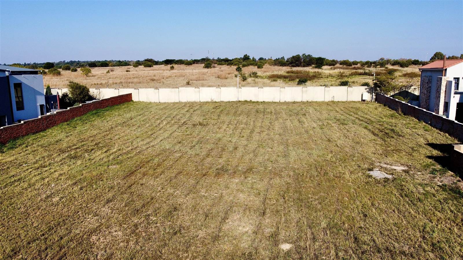 961 m² Land available in Copperleaf photo number 1