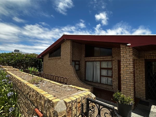 9 Bedroom House 9 Bedroom House