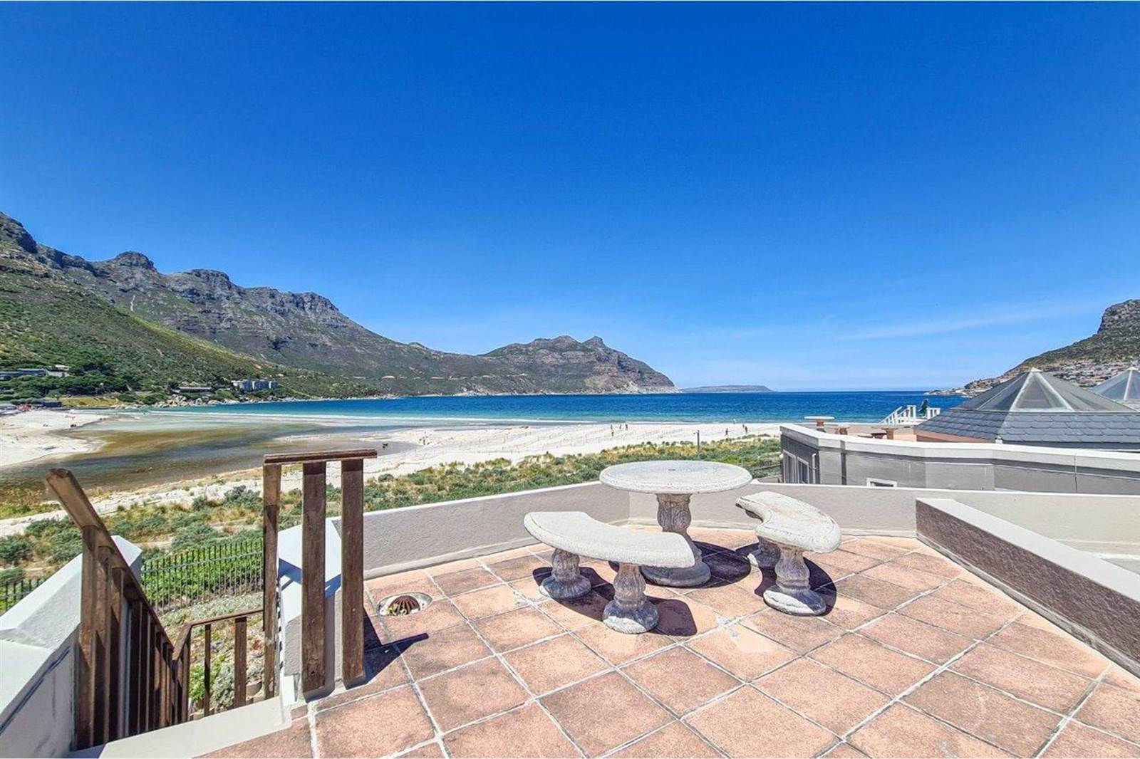 3 Bed Townhouse in Hout Bay and surrounds photo number 1