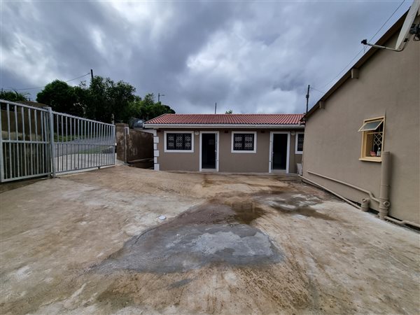 2 Bedroom House 2 Bedroom House