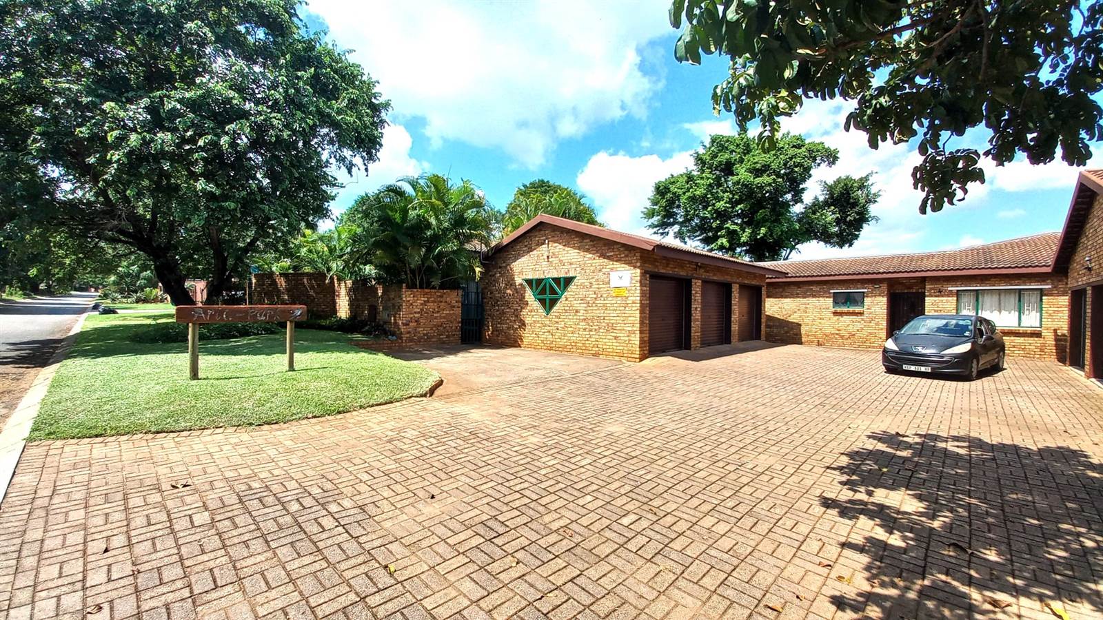 2 Bed Simplex in Malelane photo number 1