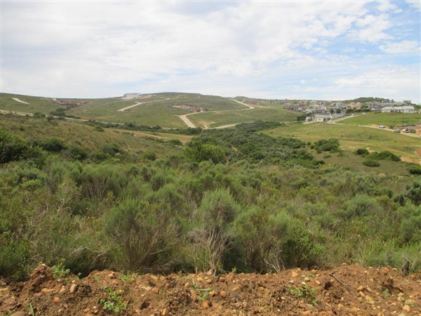 496 m² Land available in Hartenbos