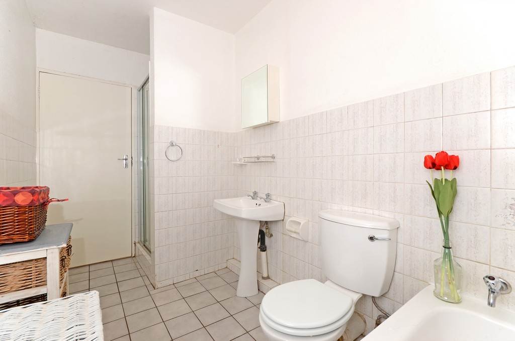 2 Bed Apartment in Robindale photo number 11