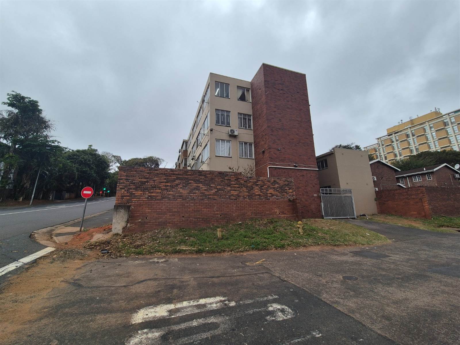 2.5 Bed Apartment for sale in Essenwood T4790507 Private Property