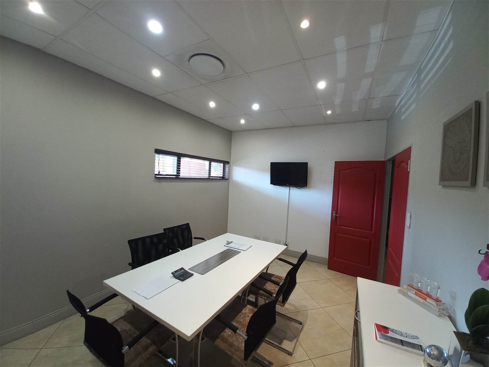 130  m² Commercial space in Centurion CBD photo number 13
