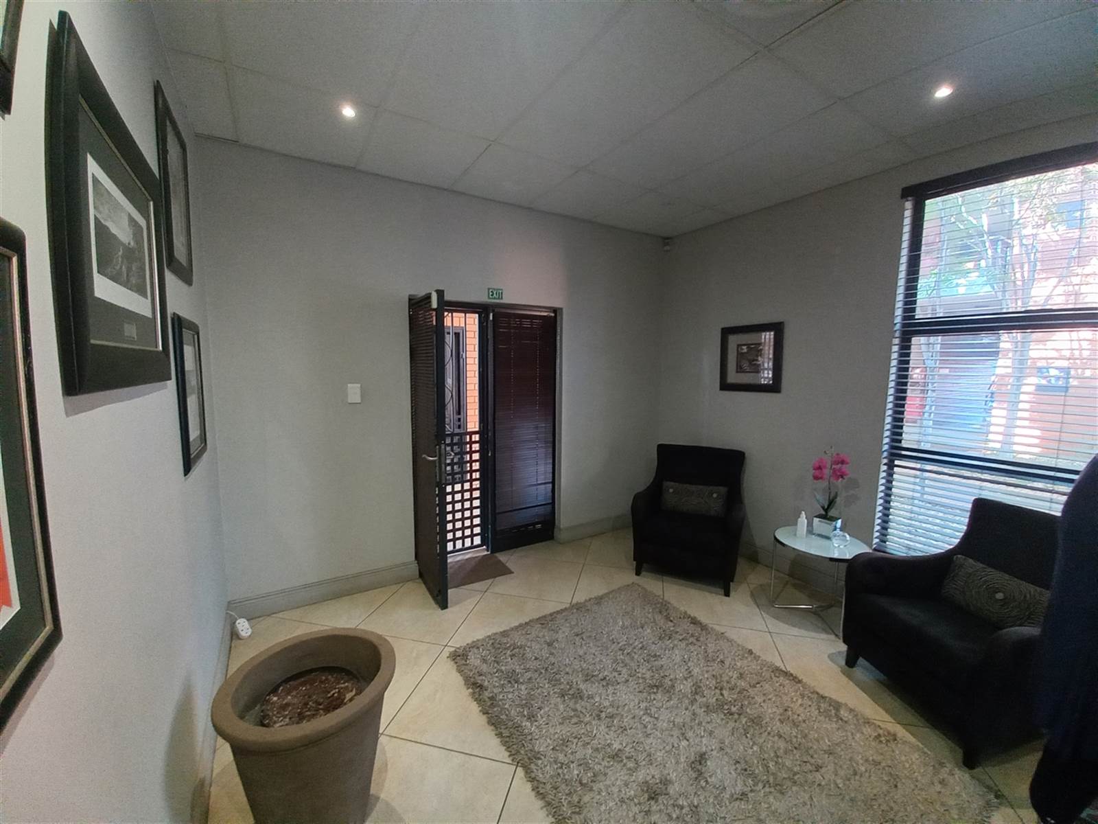 130  m² Commercial space in Centurion CBD photo number 17