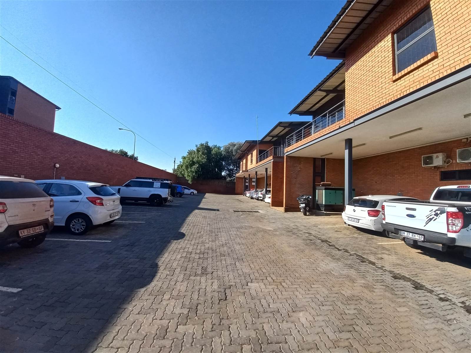 130  m² Commercial space in Centurion CBD photo number 4
