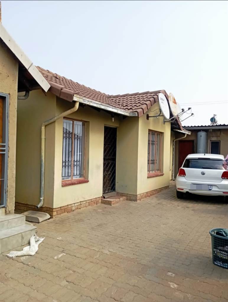 2 Bed House in Rabie Ridge photo number 18