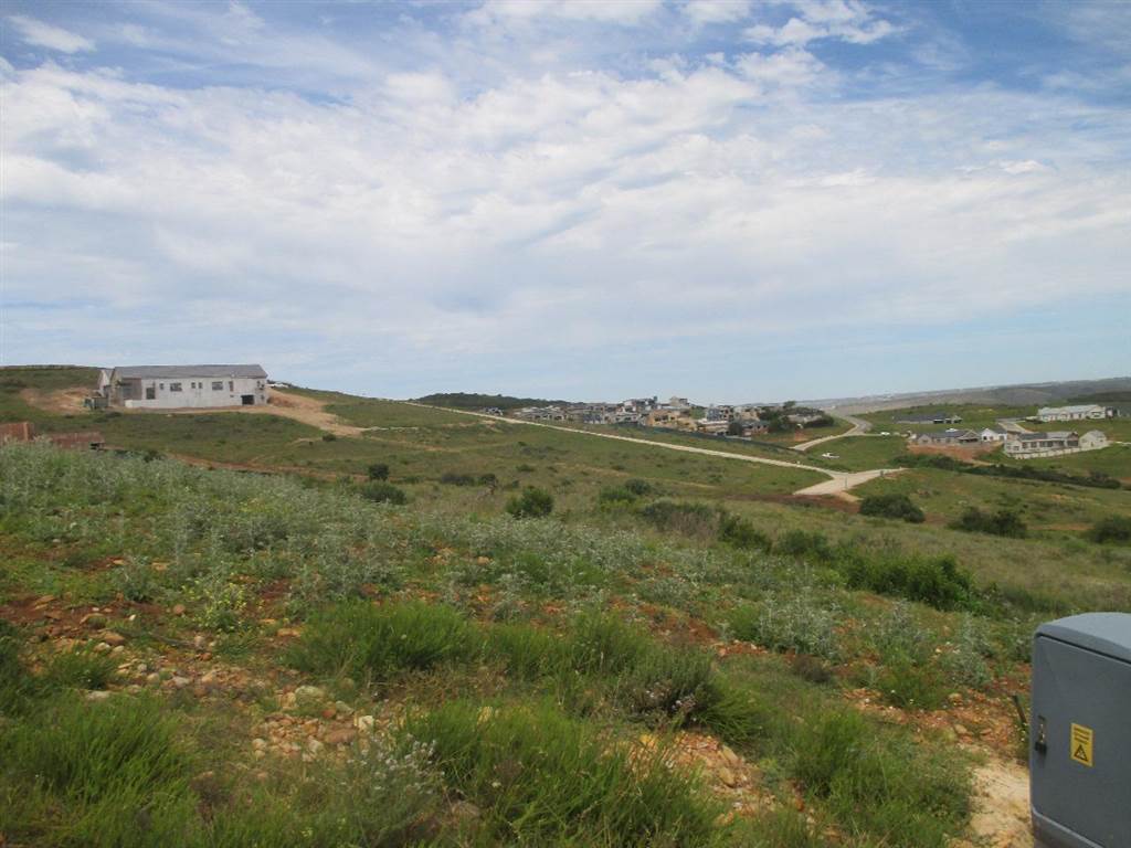 490 m² Land available in Hartenbos photo number 2