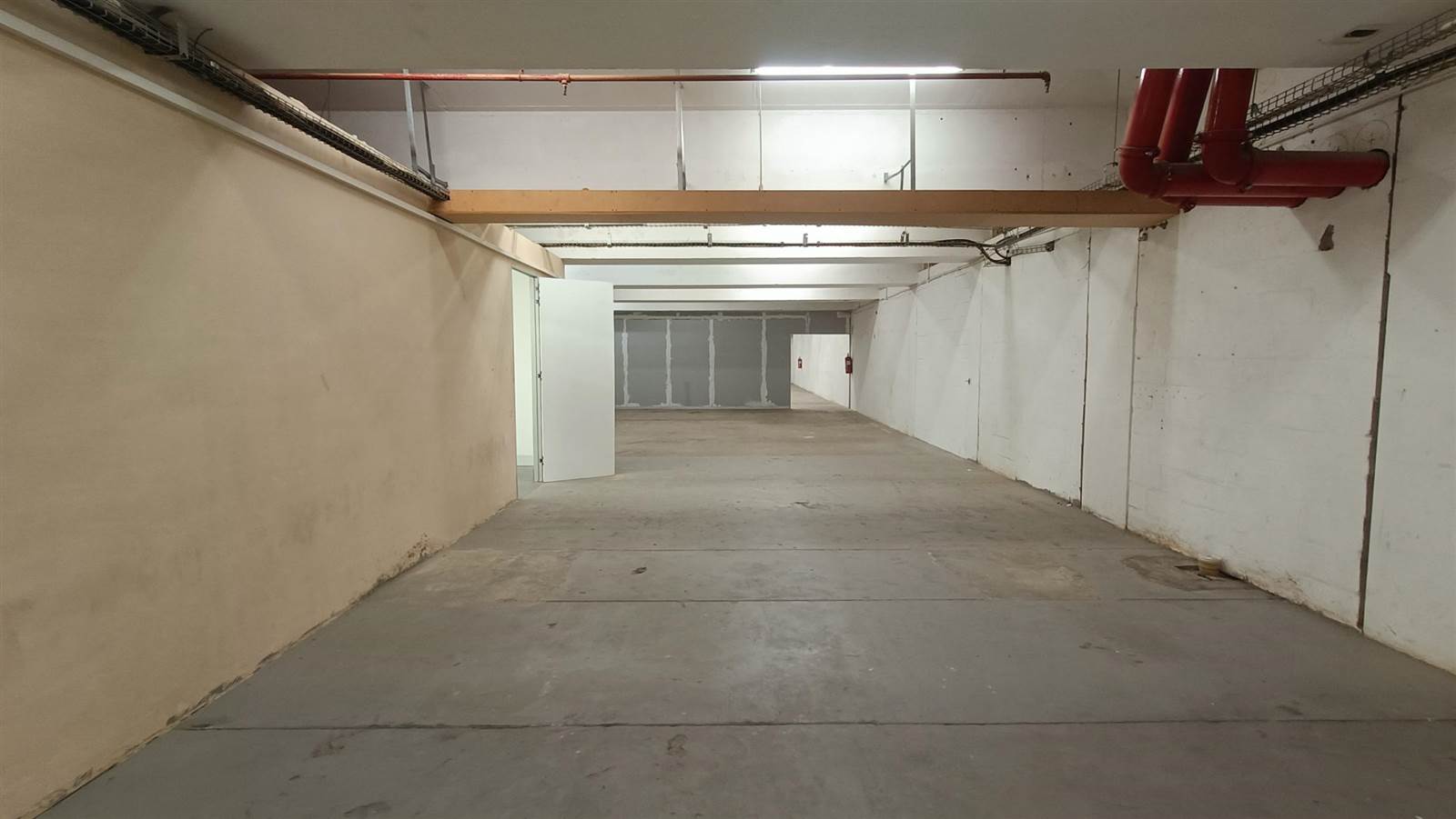 1500  m² Commercial space in Woodstock photo number 28