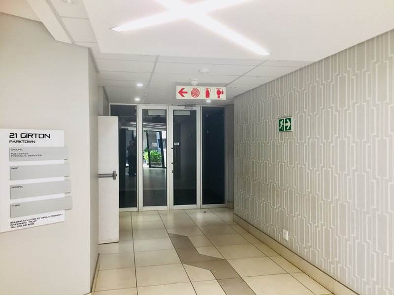 360  m² Office Space in Parktown photo number 18