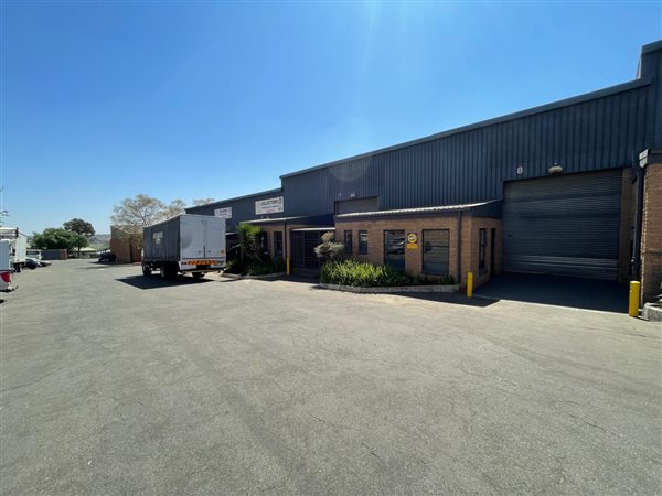 472  m² Industrial space