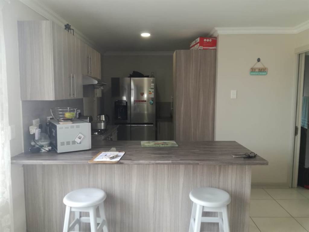 3 Bed Townhouse in Deales Gift photo number 2