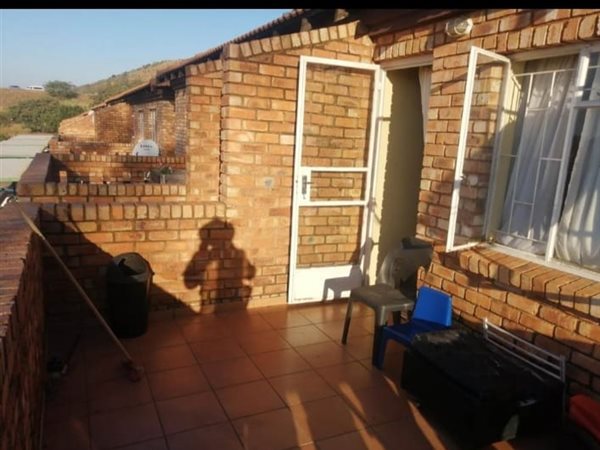 2 Bedroom Duplex 2 Bedroom Duplex