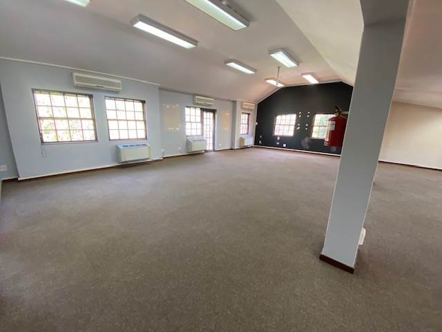 141  m² Office Space in Lyttelton Manor photo number 3