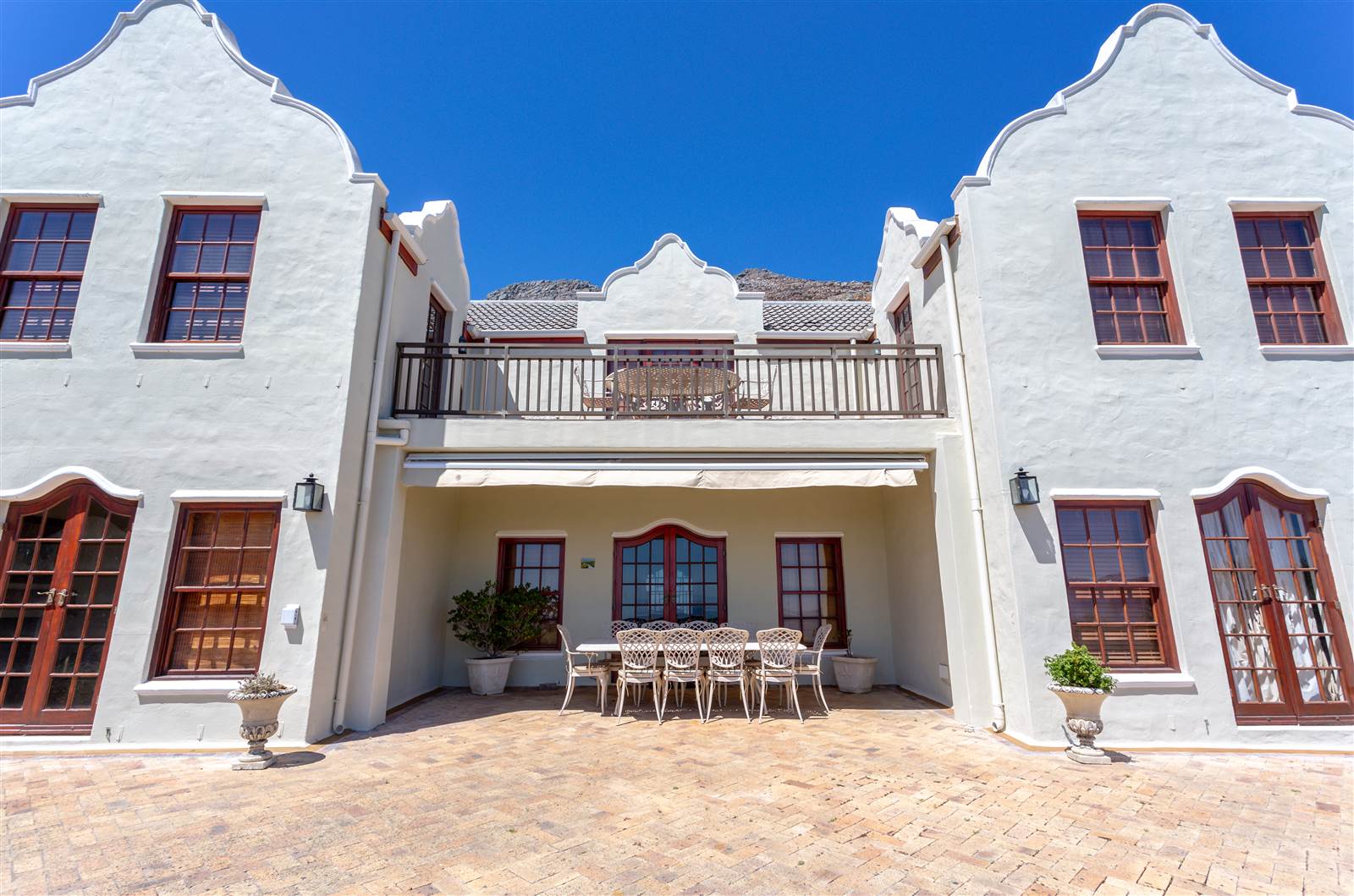 4 Bed House in Simons Town photo number 5