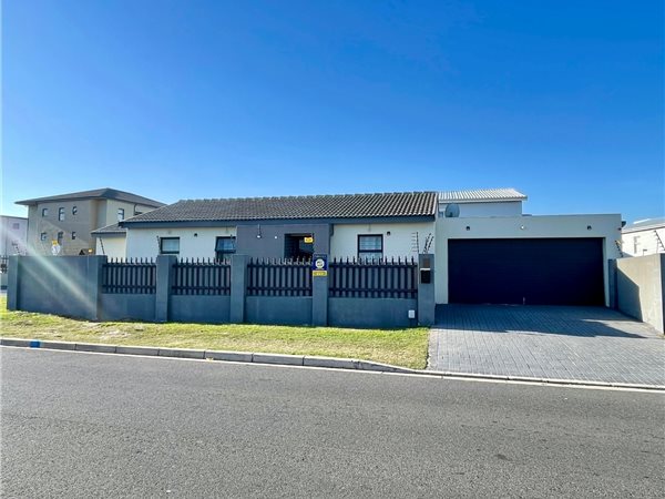 3 Bedroom House 3 Bedroom House