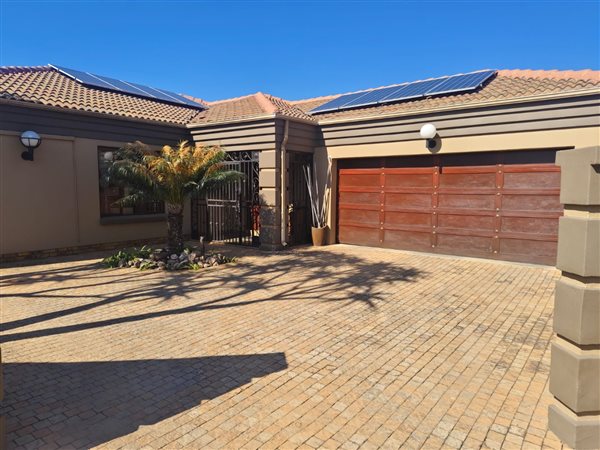 3 Bedroom House 3 Bedroom House