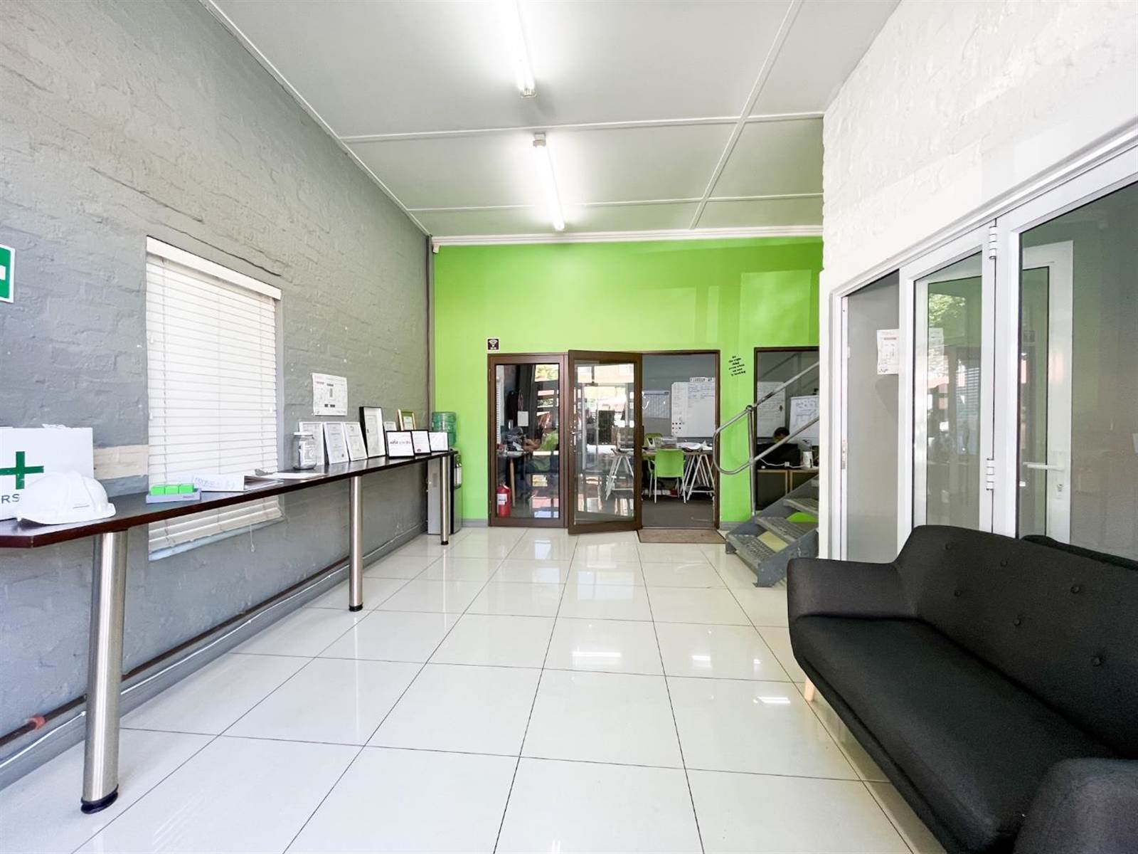 200  m² Office Space in Bellville Central photo number 9