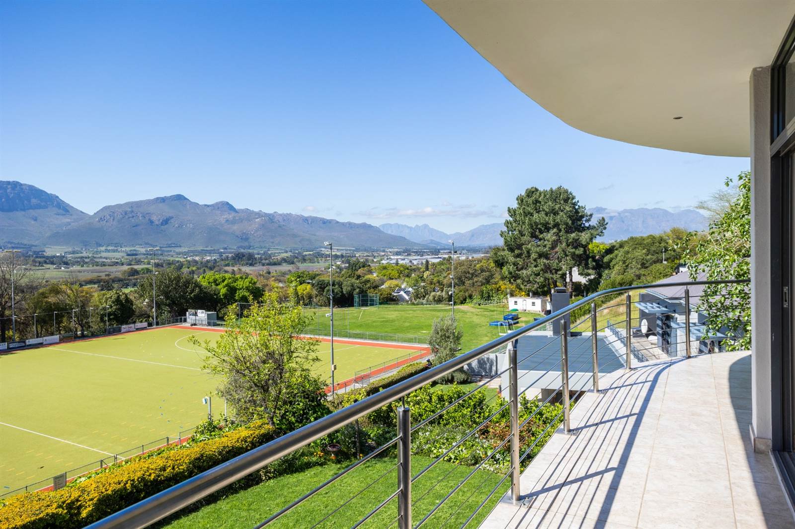 4 Bed House in Paarl photo number 14