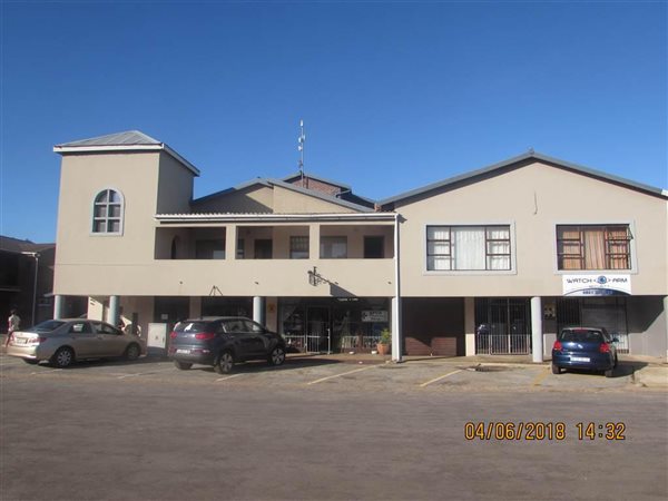 837  m² Commercial space