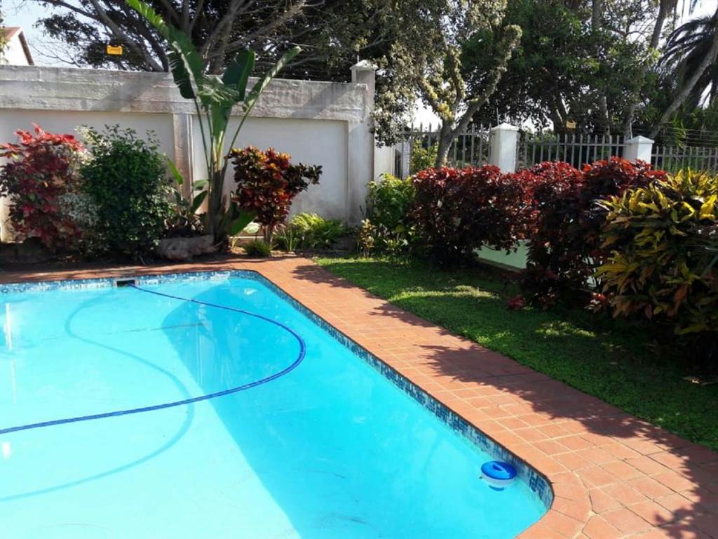 1 Bed House in Scottburgh Central photo number 9