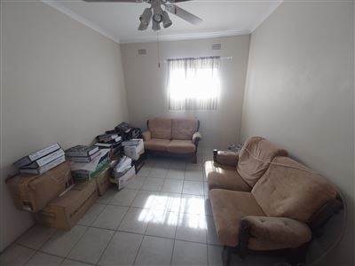 3 Bed House in Southernwood photo number 12