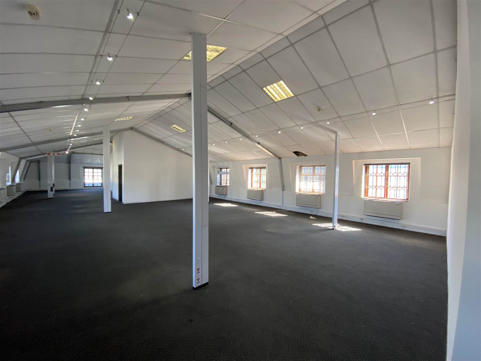 269  m² Commercial space in Rivonia photo number 7