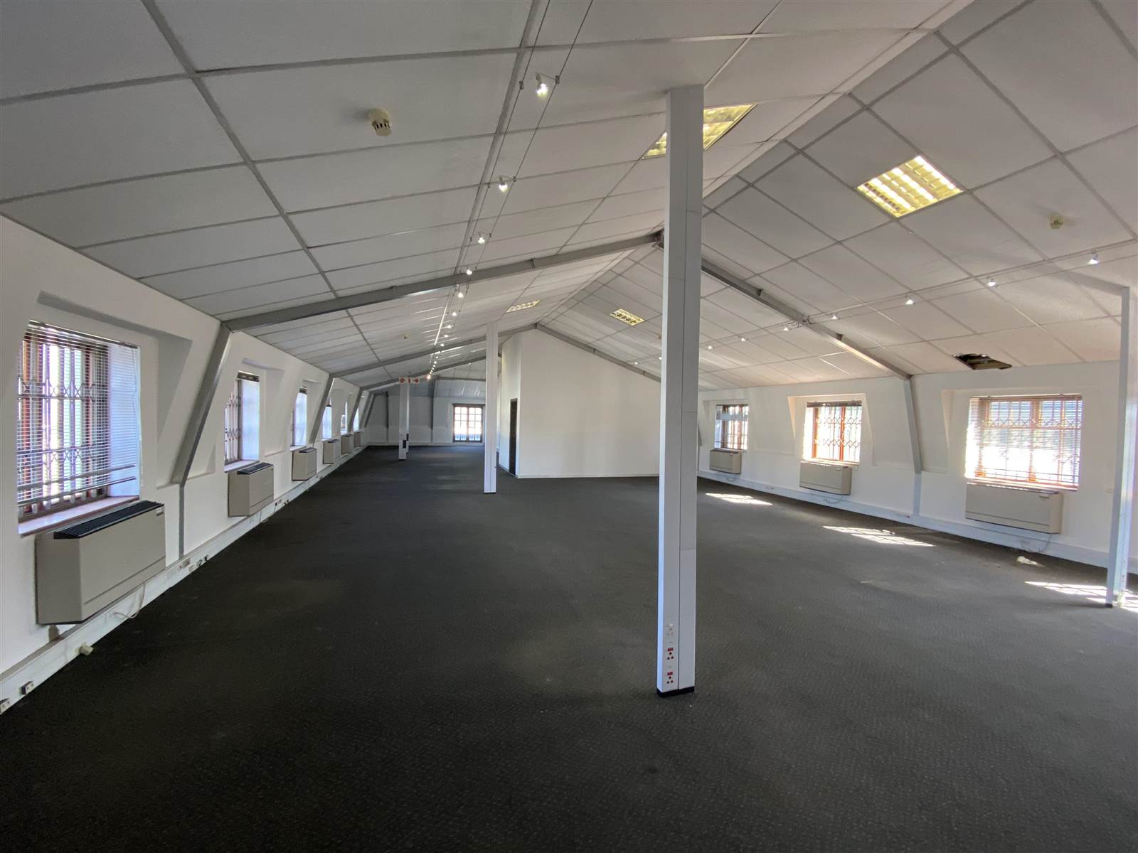 269  m² Commercial space in Rivonia photo number 5