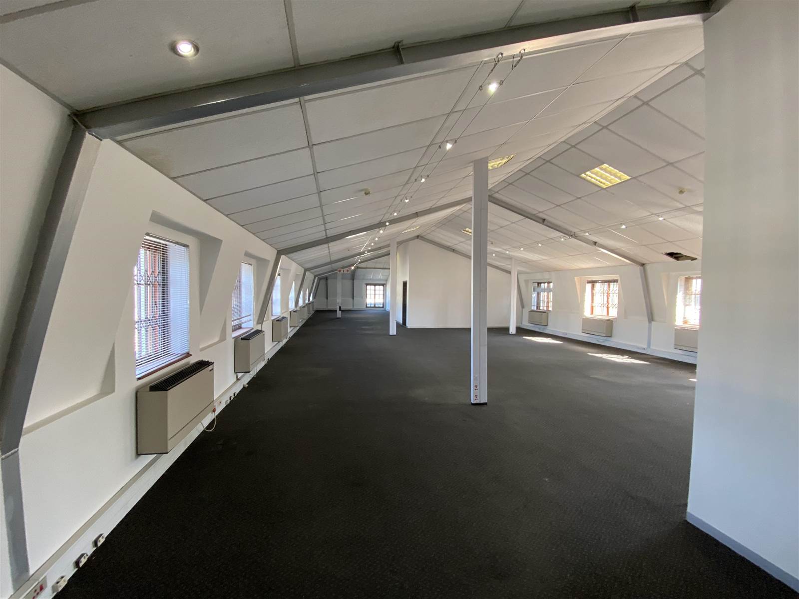 269  m² Commercial space in Rivonia photo number 6