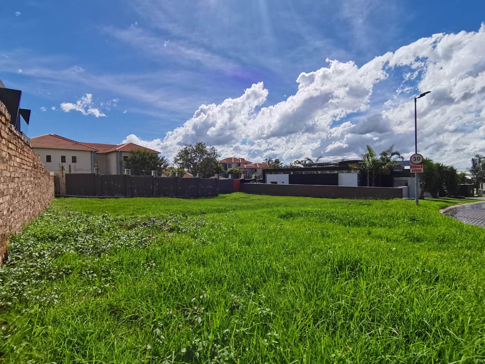 599 m² Land available in Greenstone Hill photo number 6