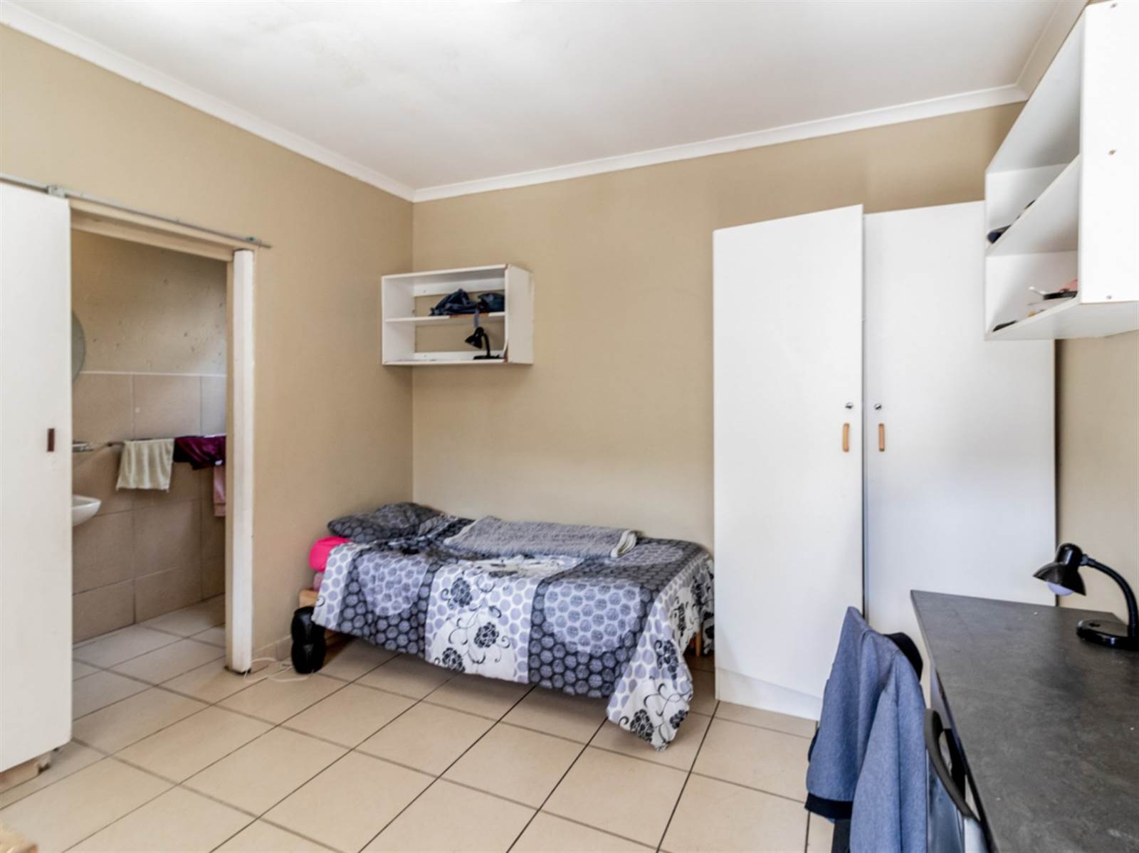 12 Bed House in Southernwood photo number 15