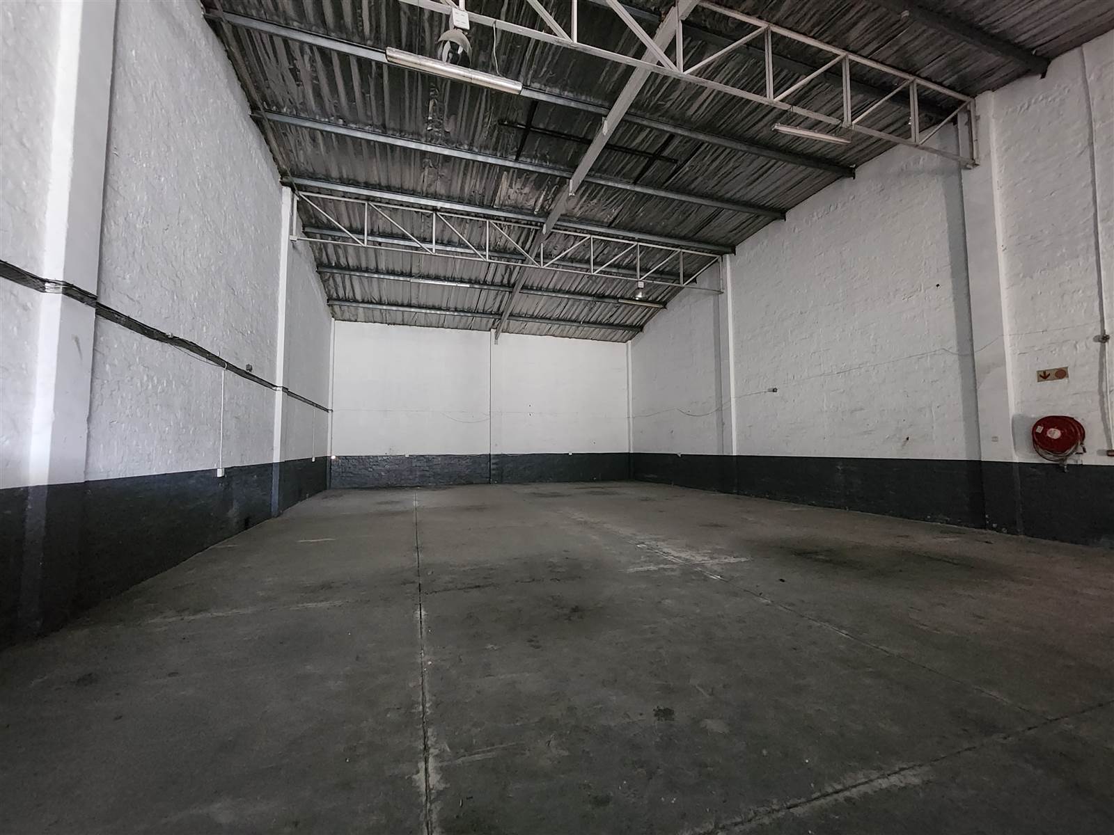 460  m² Industrial space in Spartan photo number 2