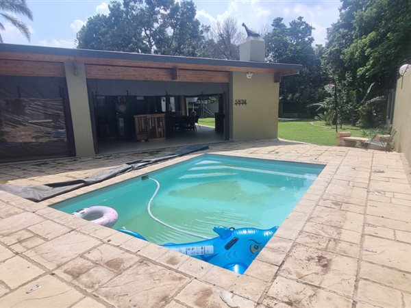 4 Bedroom House 4 Bedroom House