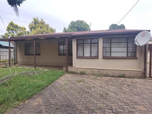 3 Bed House in Claremont