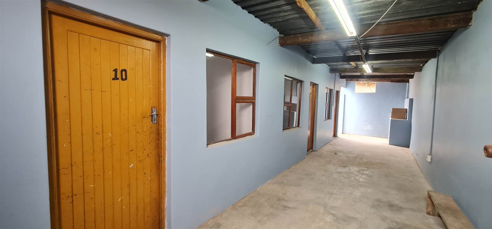 6 Bed Apartment in Zwide photo number 2