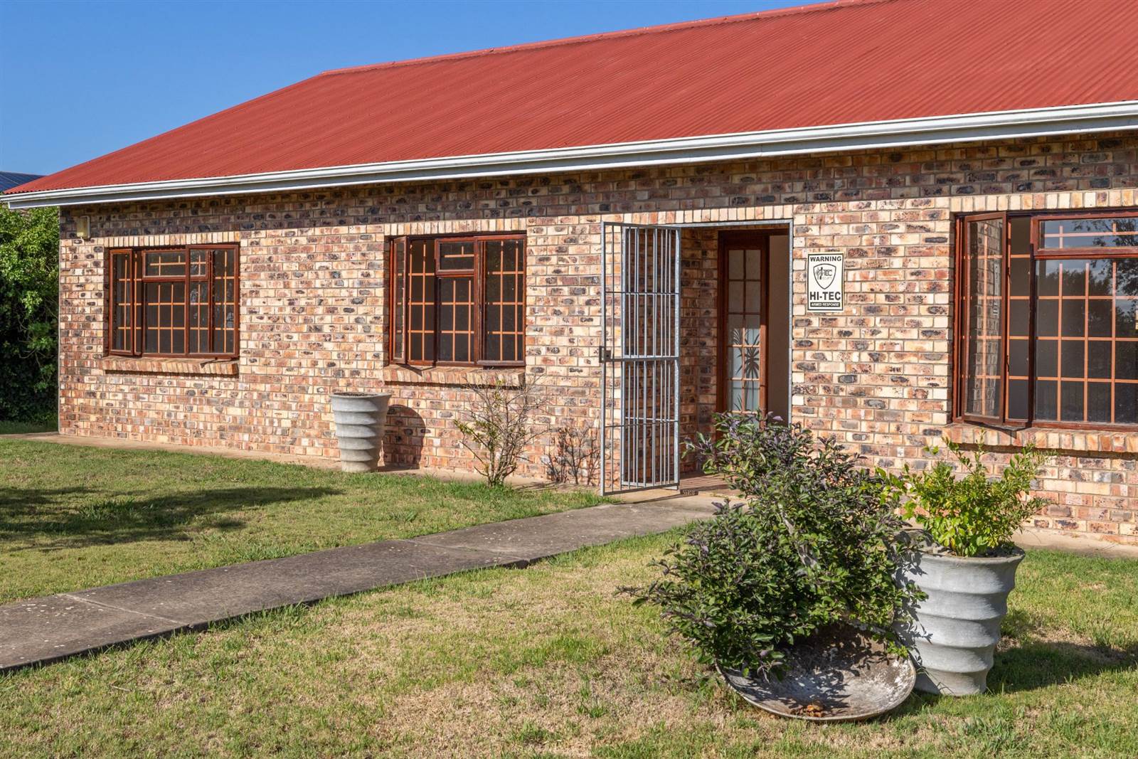 3 Bed House in Cradock Heights photo number 1