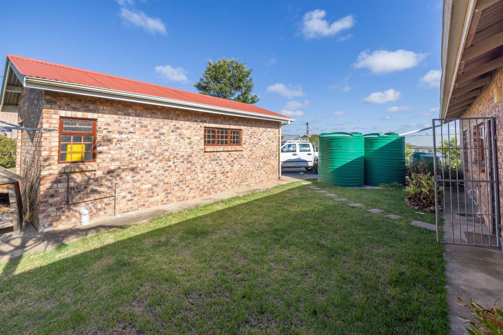 3 Bed House in Cradock Heights photo number 29