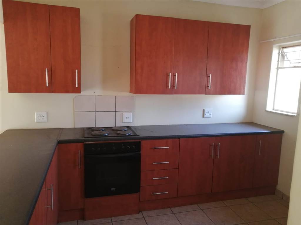 4 Bed House in Oudorp photo number 28