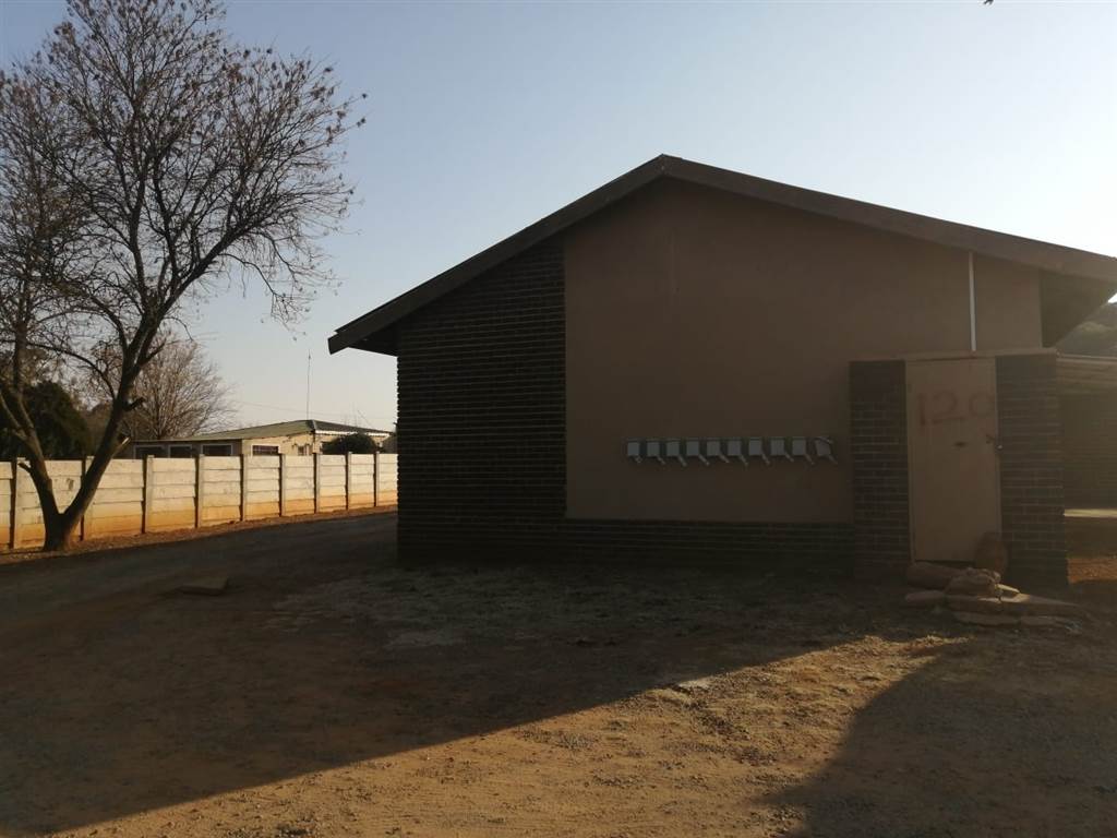 4 Bed House in Oudorp photo number 13
