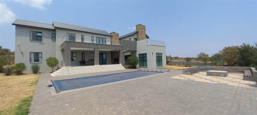4 Bed House in Blue Hills Equestrian Estate photo number 1