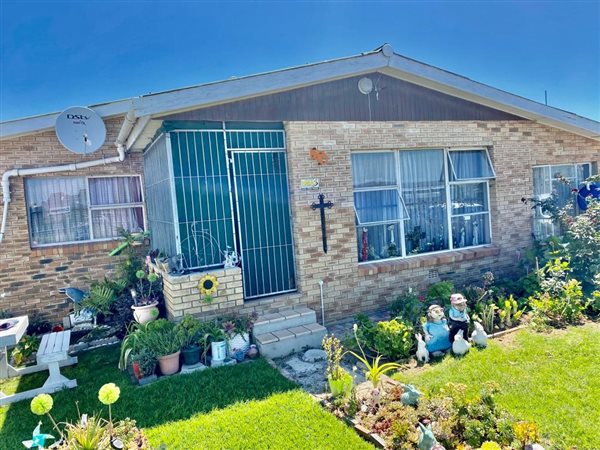 5 Bed House in Algoa Park