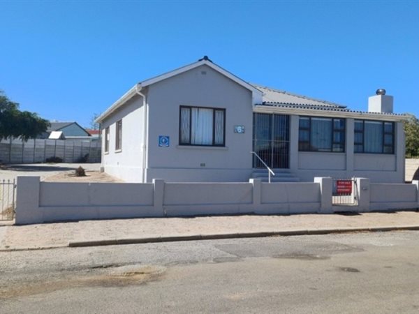 4 Bedroom House 4 Bedroom House