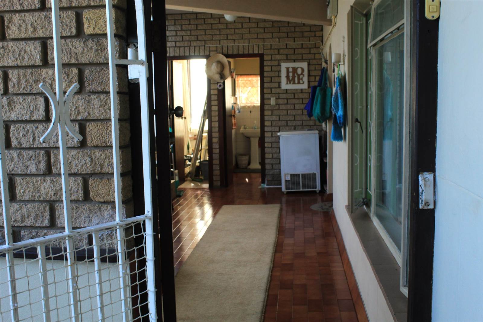 3 Bed Apartment in Manaba photo number 2