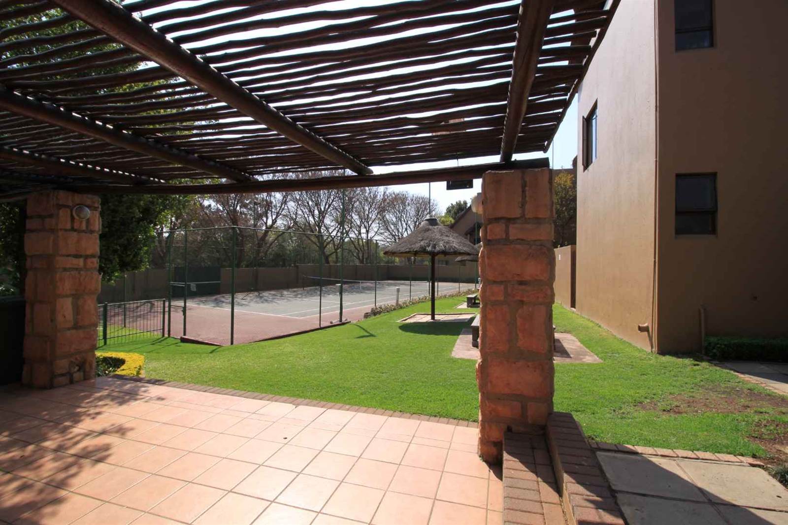 1 Bed Apartment in Douglasdale photo number 23