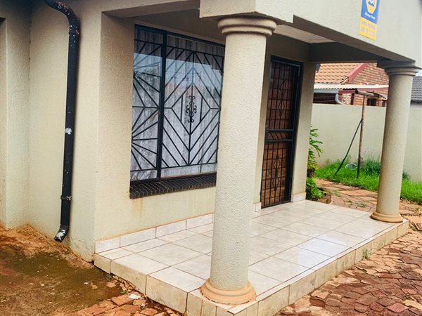 3 Bedroom House 3 Bedroom House