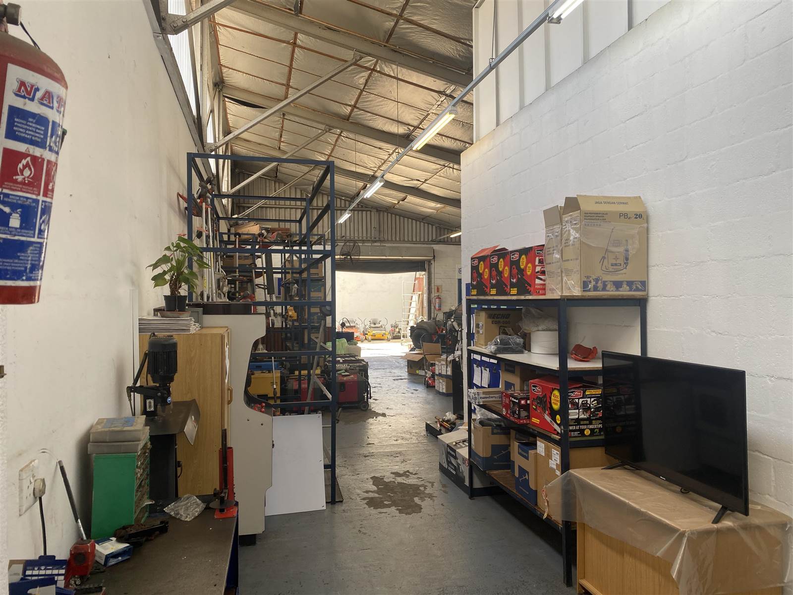 550  m² Industrial space in Paarden Eiland photo number 19