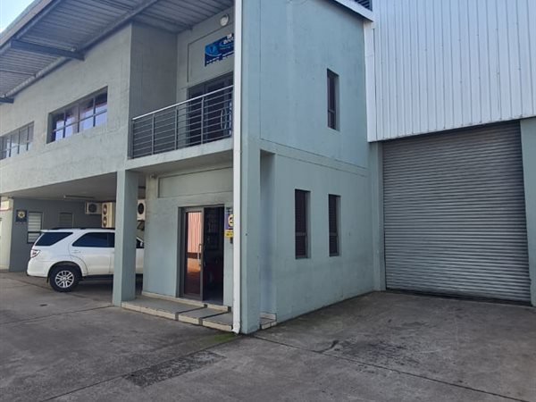 385  m² Industrial space